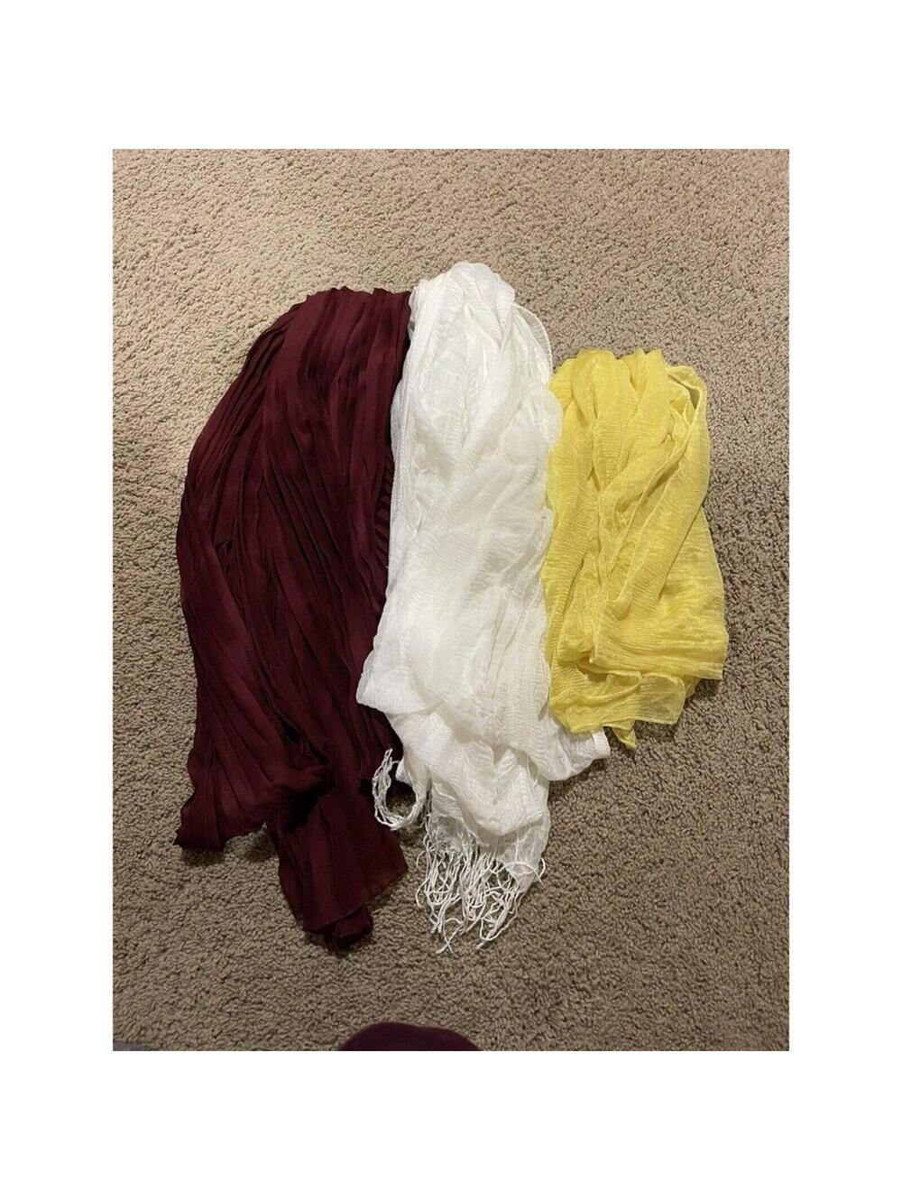 Lot of 3 scarves burgundy plisse/ white and yellow